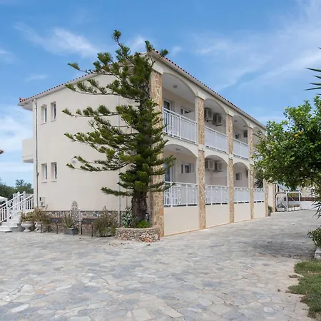 Tsolakis & Апарт-отель 2*