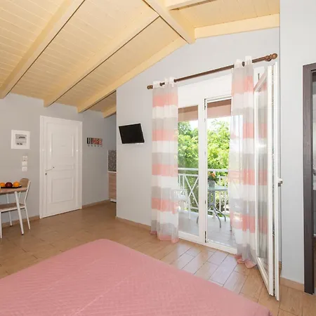 Апарт-отель Tsolakis & Лаганас