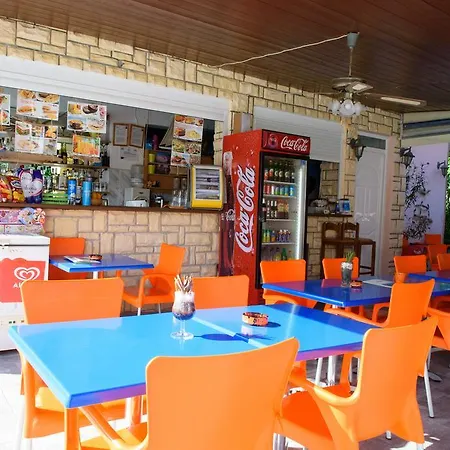 Tsolakis & Апарт-отель Лаганас