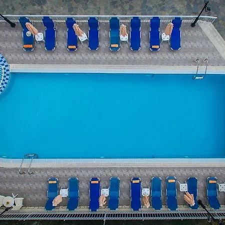 Апарт-отель Tsolakis & 2*