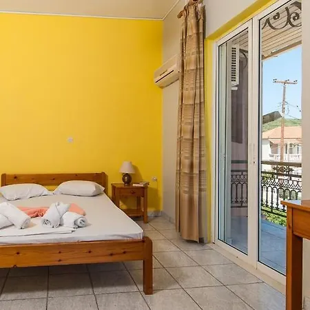 Tsolakis & Апарт-отель Лаганас