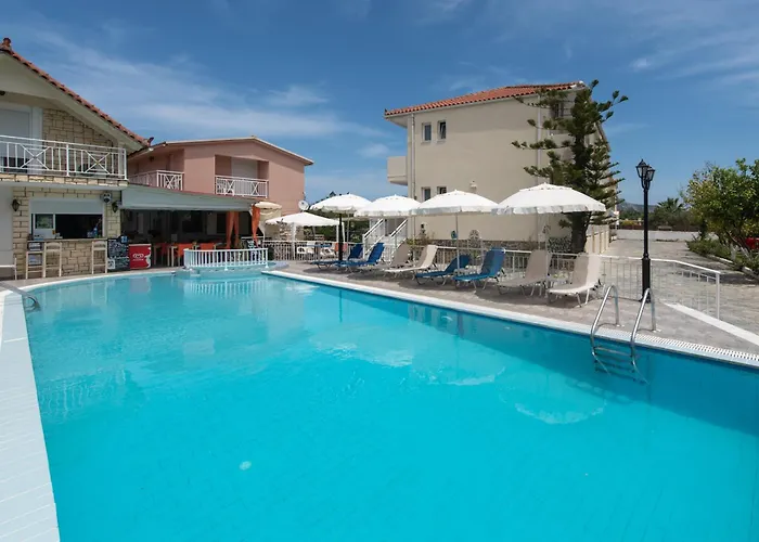 Tsolakis & لاغاناس