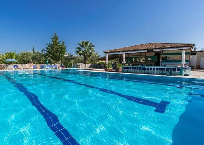 Tsolakis & شقة فندقية 2*