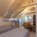 Tsolakis & Aparthotel