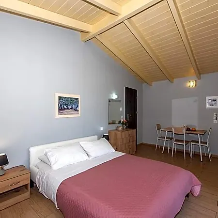 Aparthotel Tsolakis & 2*