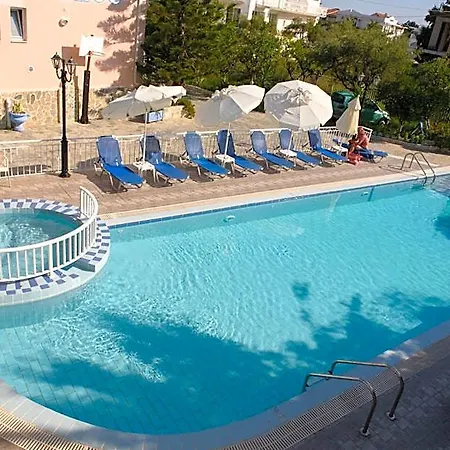 Tsolakis & Aparthotel Laganas