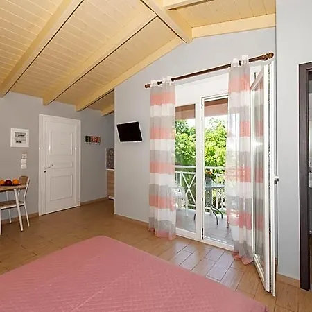 Tsolakis & Aparthotel Laganas