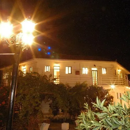 τσολάκης 2*